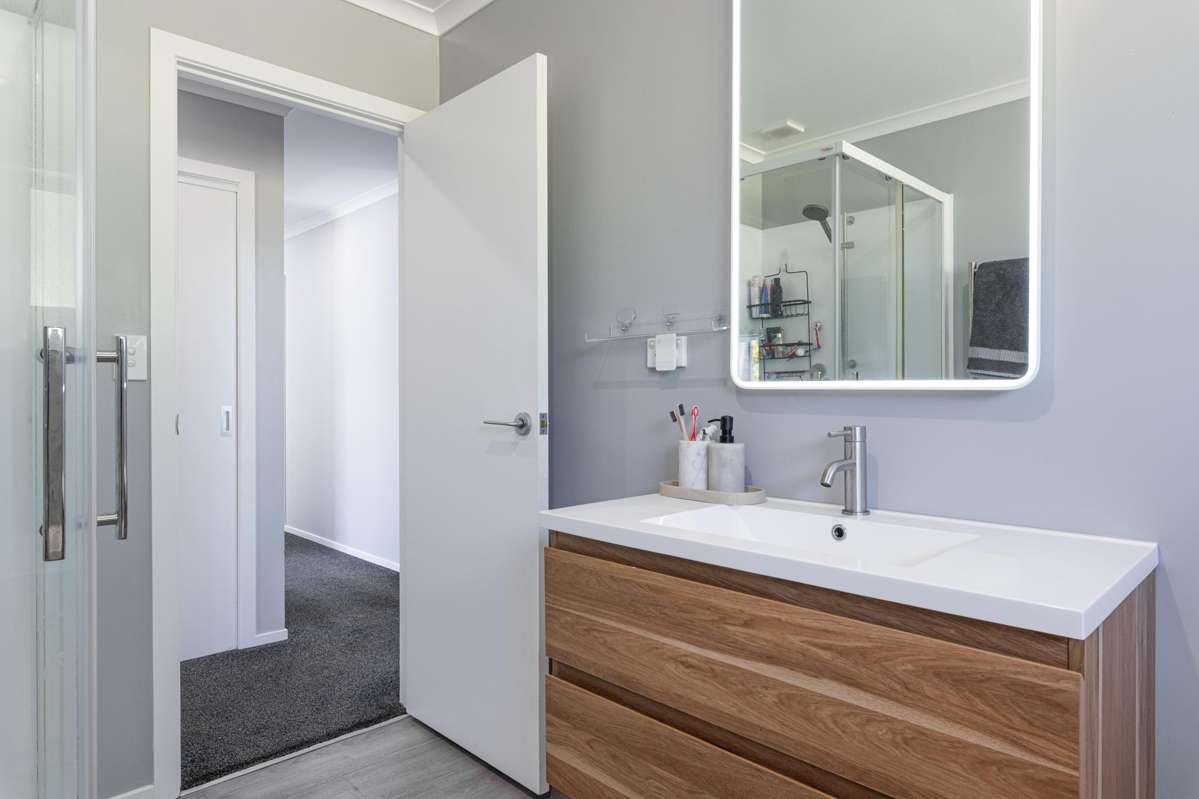 21 Matau Close_3