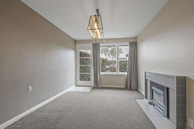 62a Edward Street 11353_2