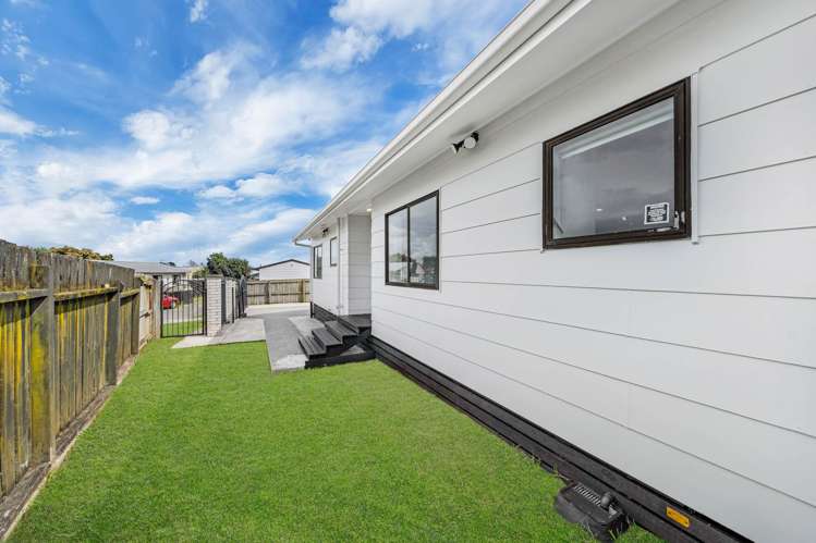 16A Hatherley Place Clendon Park_26