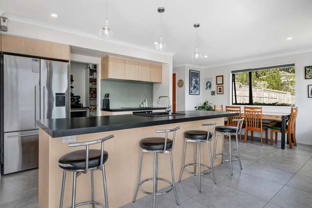 9 St Julia Court Helensville_3