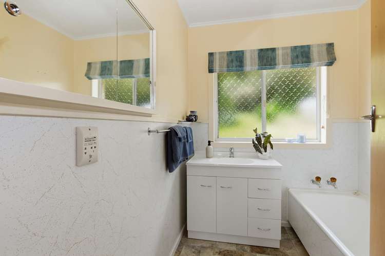 8 Puriri Street Te Aroha_10