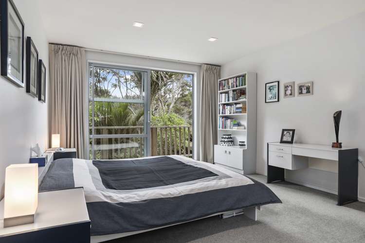 81 Huia Road Titirangi_13