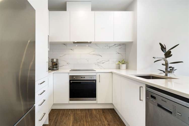 302/1a Soljak Place Mount Albert_19