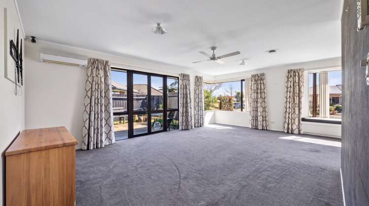 12 Wordsworth Place Stoke_5