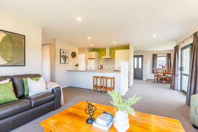 5/3 Georgia Grove Paraparaumu_2