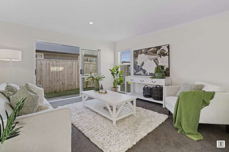 53 Awataha Crescent Pyes Pa_17