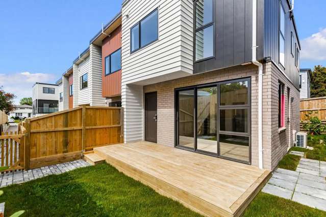 Te Atatu South Townhouse