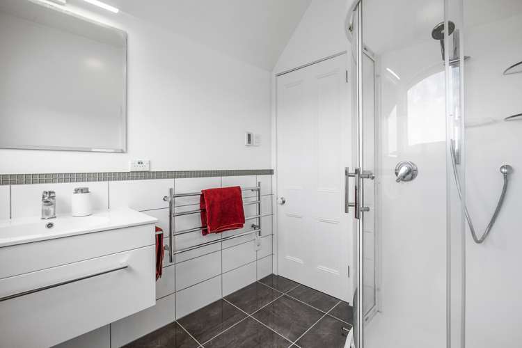 7 Magnetic Street Port Chalmers_29