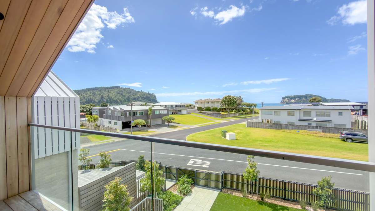 Units 3 and 4/203 Winifred Avenue_0