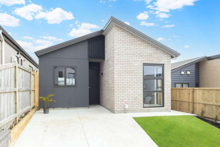 41 Puwha Street Massey_3