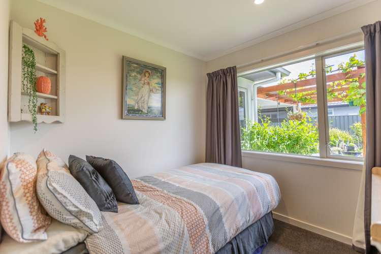 24 Pelorus Avenue Poraiti_22