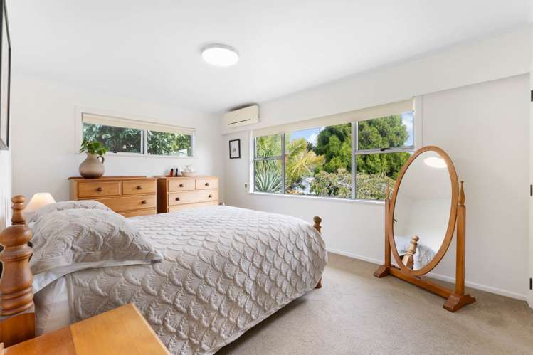 1/23 Holt Avenue Torbay_11