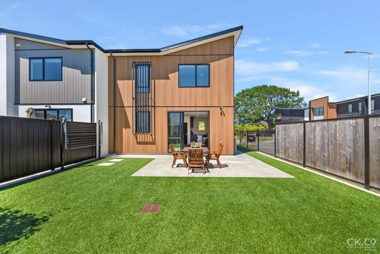 5 Green Lane Wallaceville_15