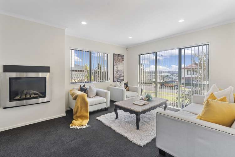 42 Black Teal Close Unsworth Heights_6