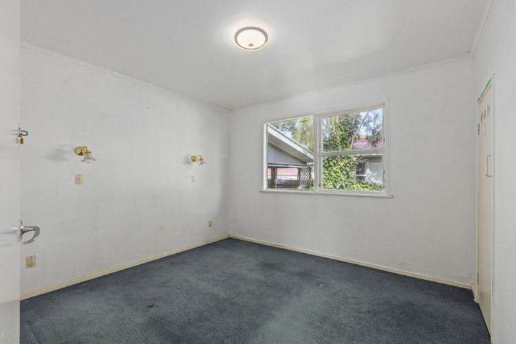 2 Coburg Street Henderson_14