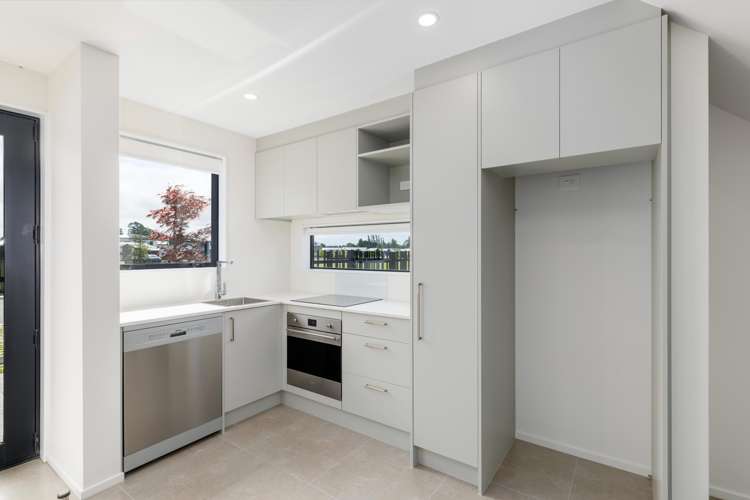 7 Malaga Crescent Harewood_5