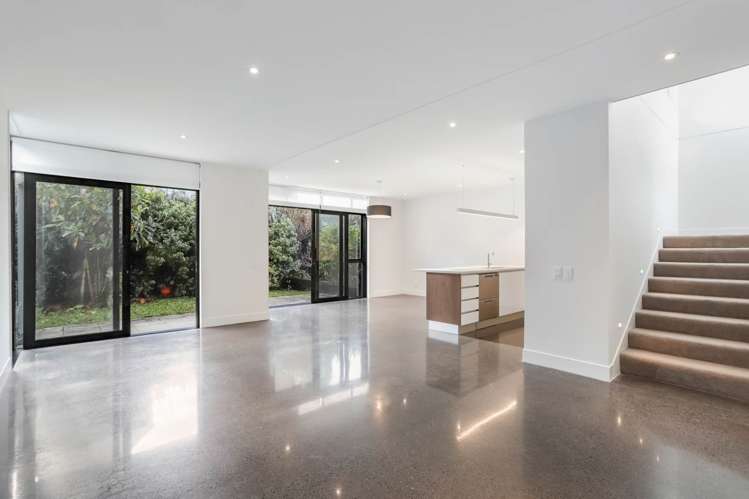 6 Isitt Road Hobsonville_2