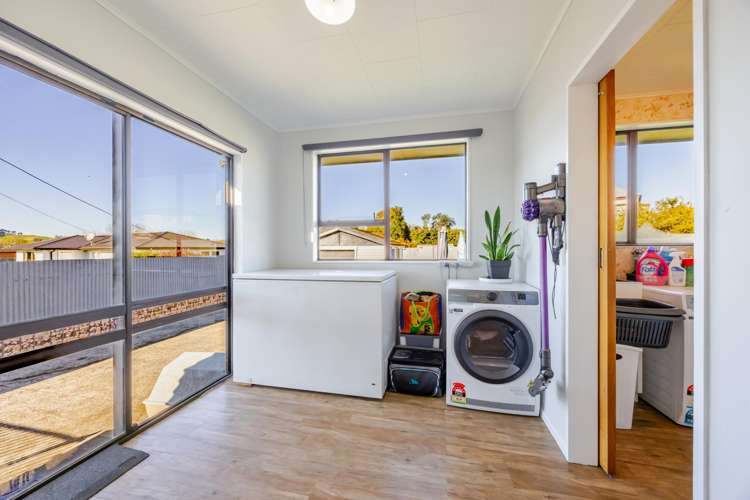 8 Jull Crescent Waipukurau_13
