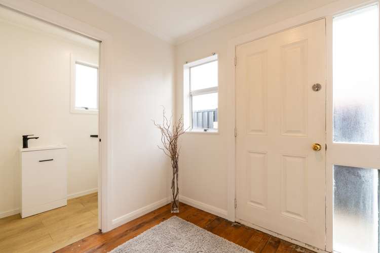 8 Thames Street Mosgiel_21