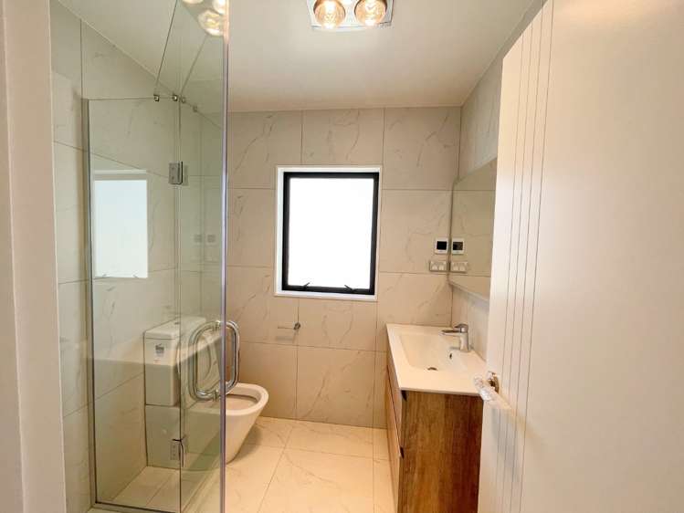 C/2 Crystal Avenue 1669_6