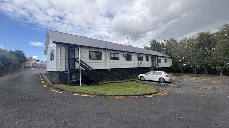 2 School Lane Waihi_3