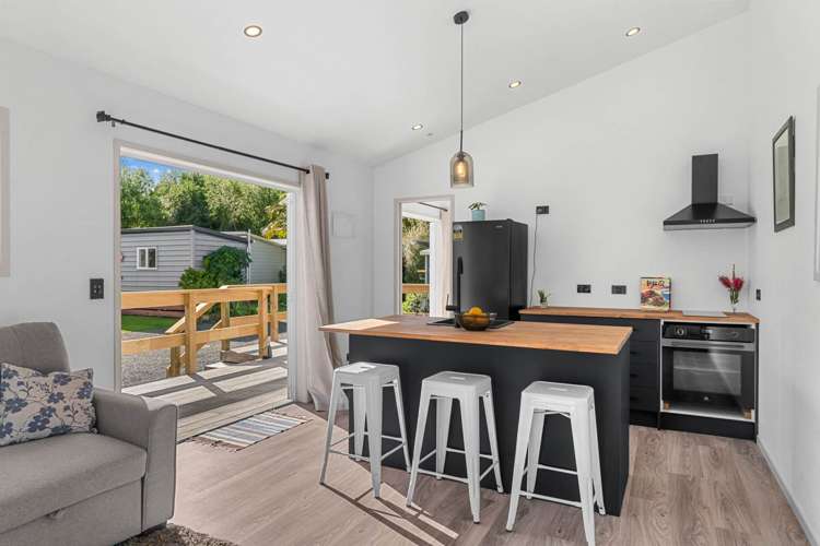 F5/71 Moir Street_0