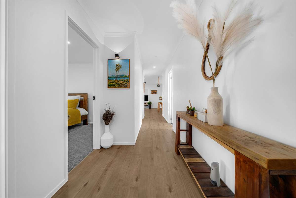 63 LEATHEM CRESCENT_2