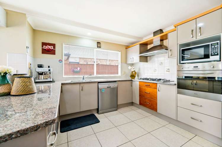 11 Barcaldine Road Flat Bush_10