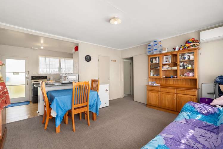 7 Manston Road Mangere_8