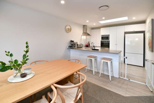 3b Melia Place Stanmore Bay_3