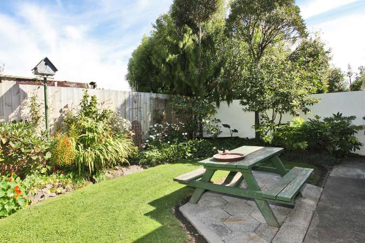 2/18 Pahau Place Cracroft_8