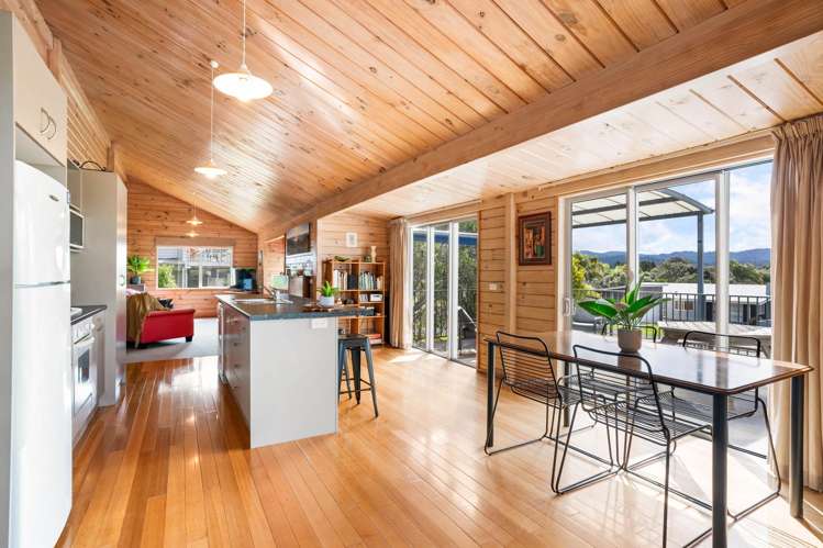 41 Holland Close Pauanui_11