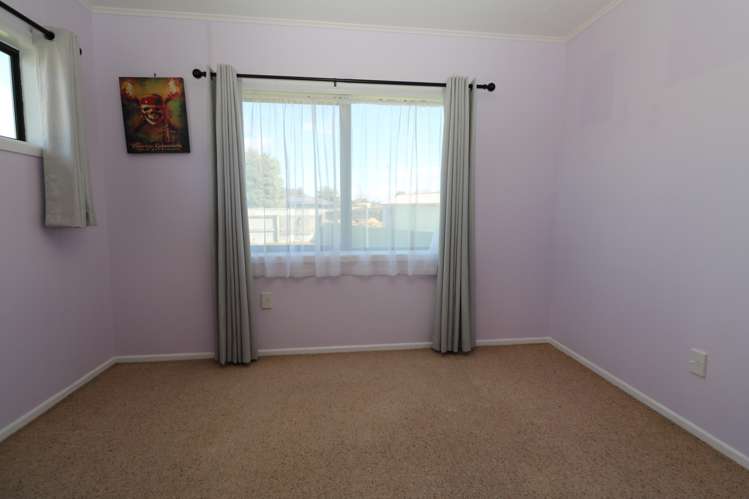 37 Costley Street Carterton_13