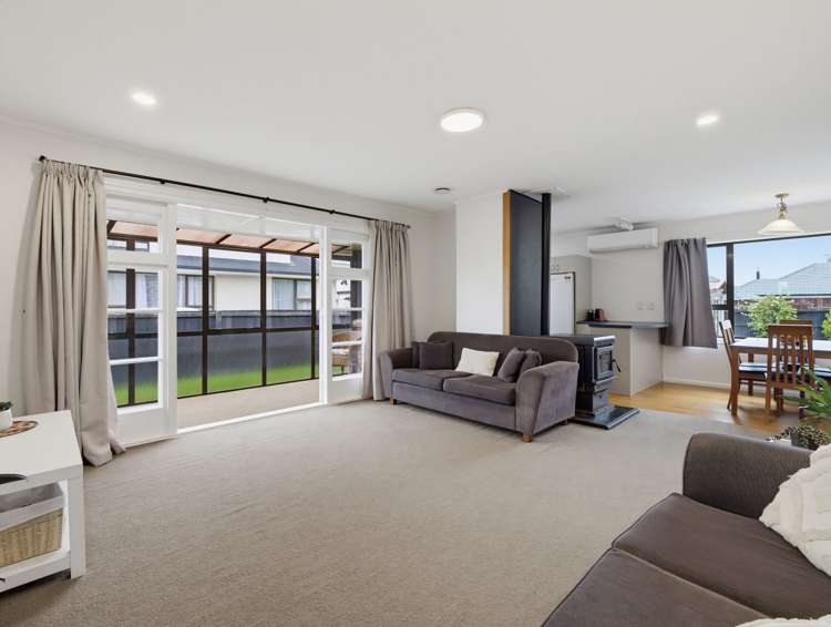 32 Evesham Crescent_5