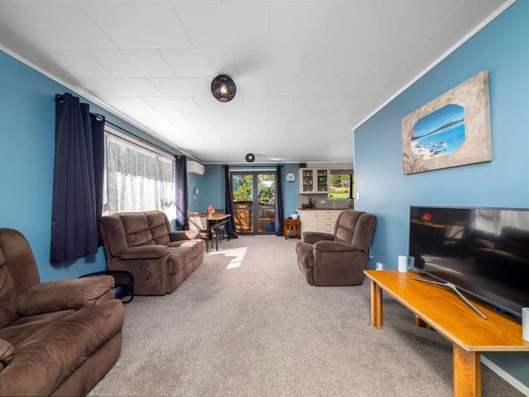 10 Waianga Place Omapere_6