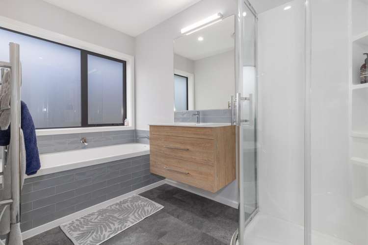 14 Schooner Drive Whitby_24