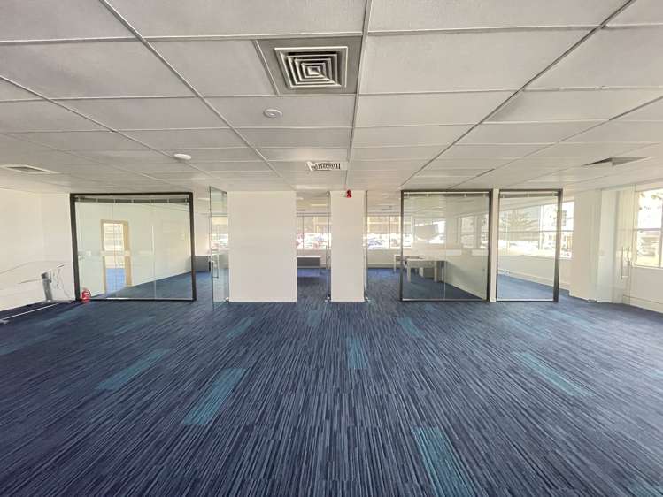 15 Osterley Way Manukau City_1