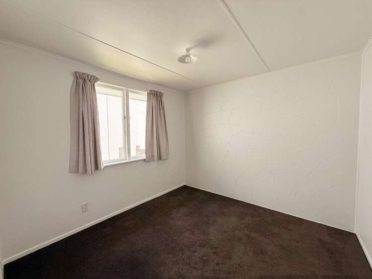 165B Spa Road 11210_5