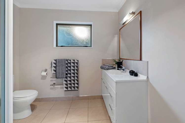 37a Orion Place Hillcrest_16