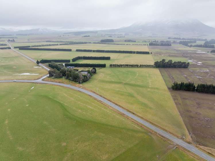 199 Mossburn Five Rivers Road Te Anau Surrounds_4