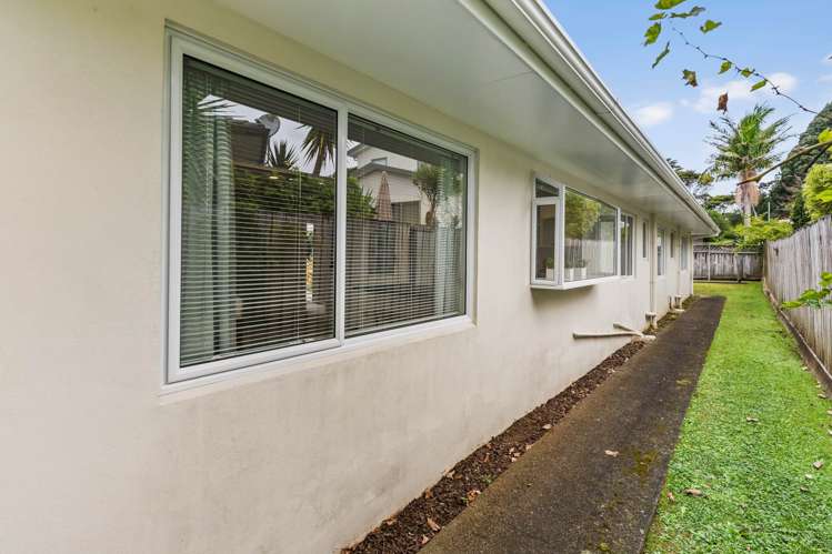 9 Redfern Lane Glenfield_23