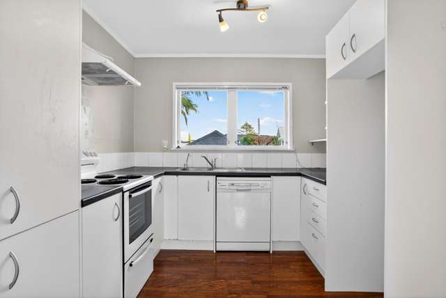 3/155 Shakespeare Road Milford_2