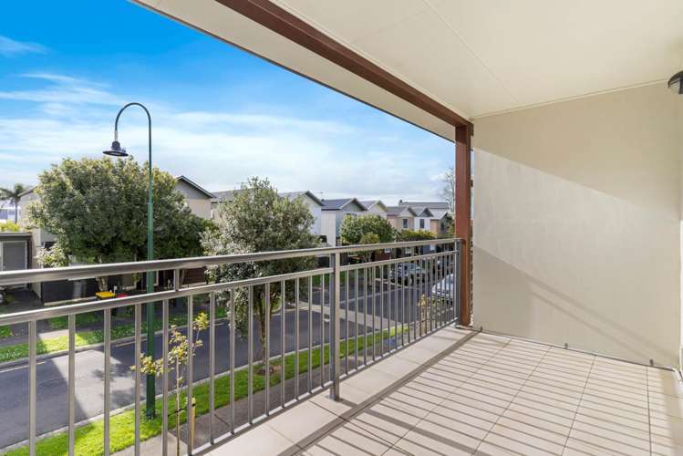 35 Kirikiri Lane East Tamaki_9