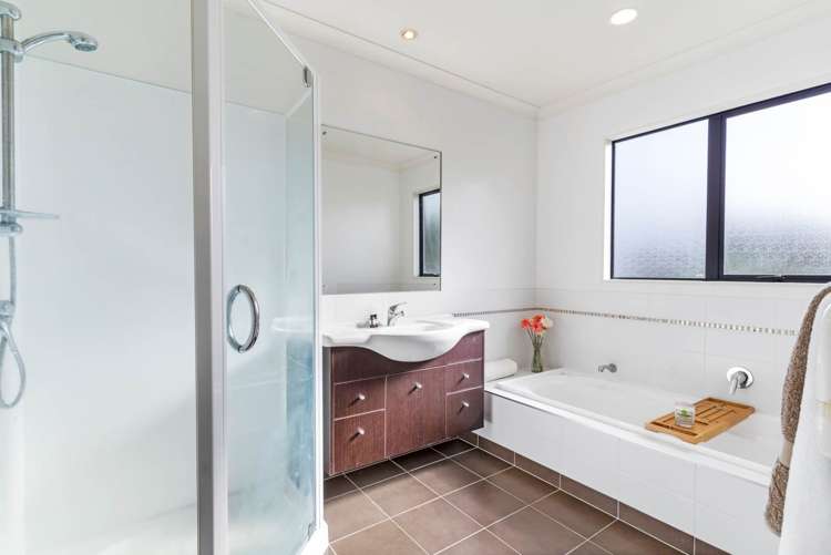 133 Cyril French Drive Flat Bush_17