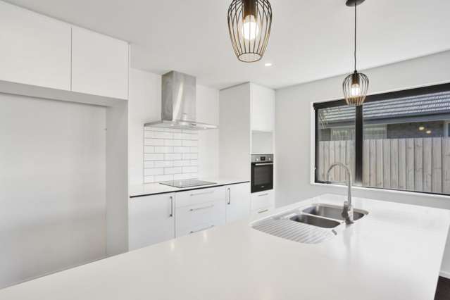 4 Shrimpton Avenue Woodend_1