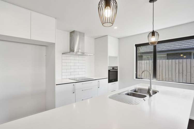 4 Shrimpton Avenue Woodend_1