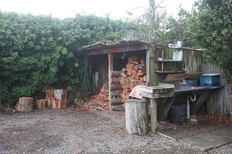 19 Solander Street Tolaga Bay_18