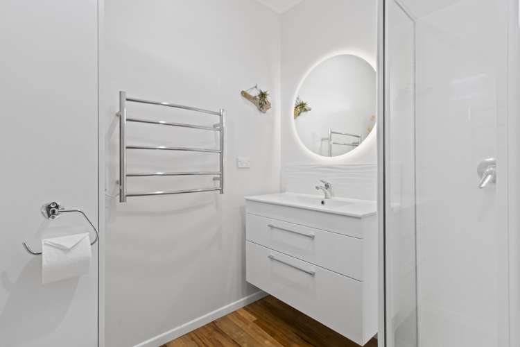 194 Seaview Road Westown_17