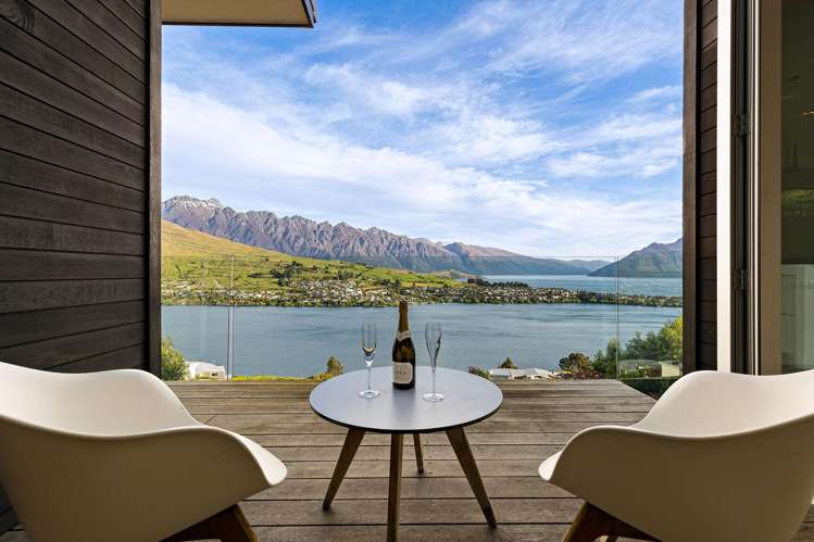 88 Hensman Road Queenstown_16