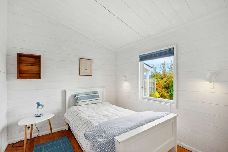 42 Queens Road Waikanae Beach_14